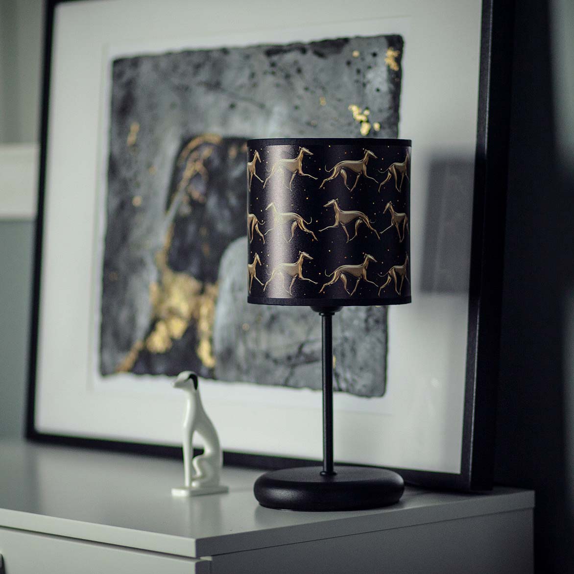 Night light lamp with sighthounds GOLD IGGY - Wear.Chartbeat image 3